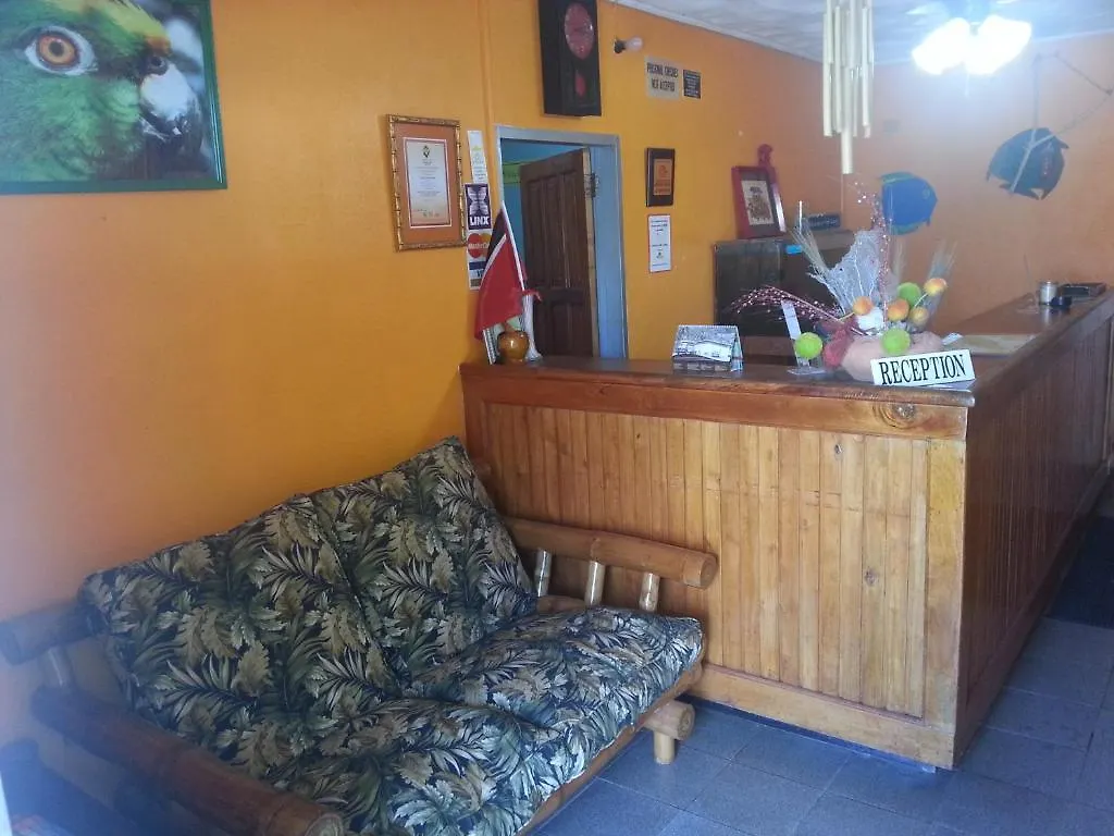 Guest house Golden Thistle Hotel Crown Point
