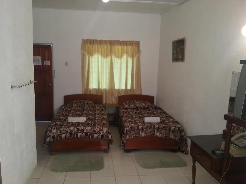 Golden Thistle Hotel Crown Point Guest house