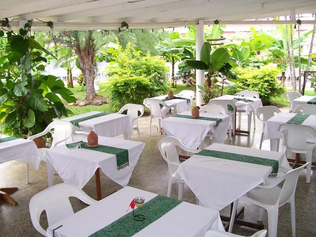 Guest house Golden Thistle Hotel Crown Point